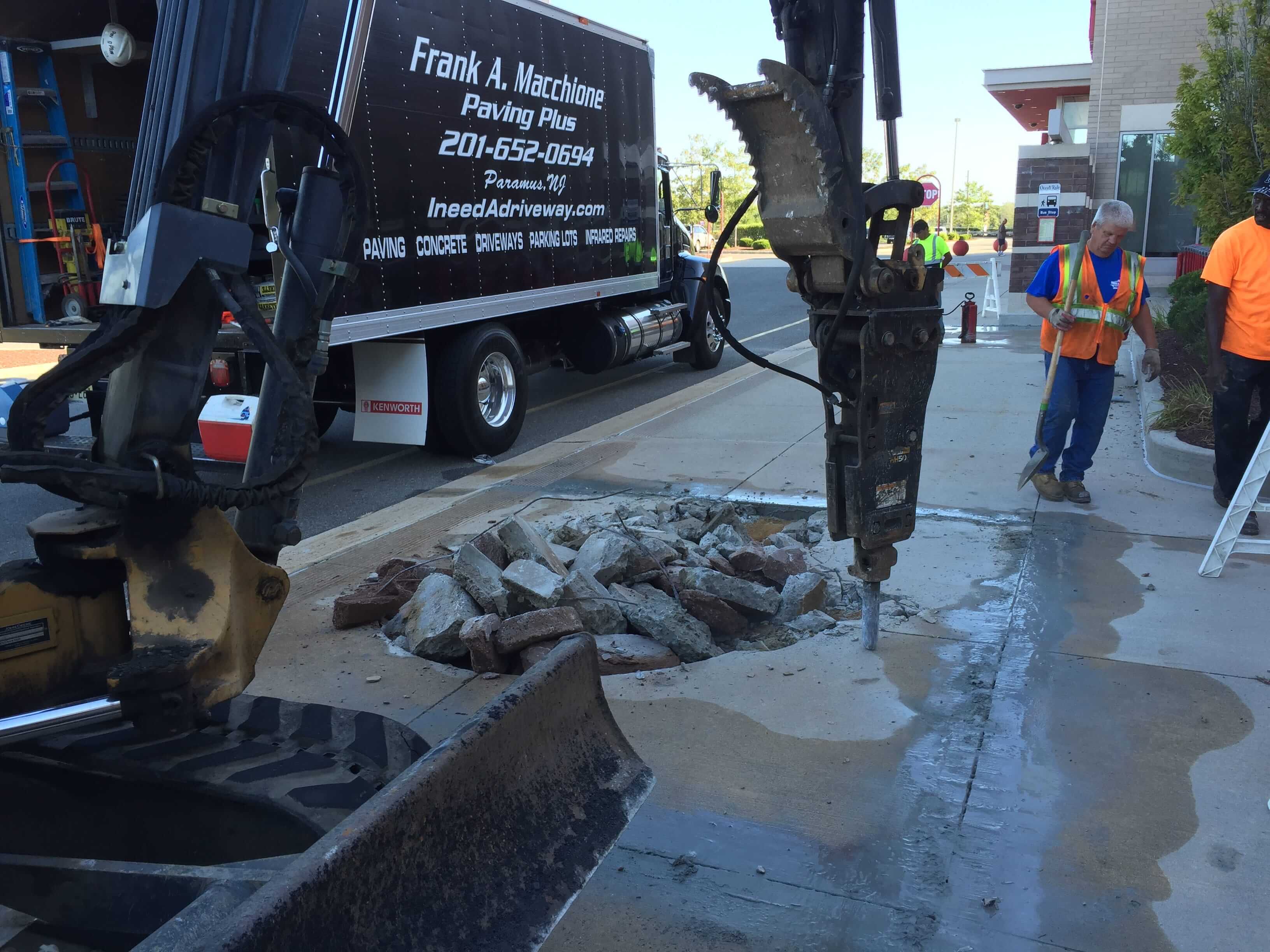 Frank A Macchione Concrete Paving Company in Hudson County New Jersey Best Asphalt Paving