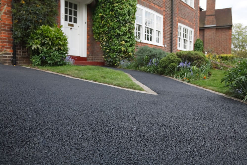 Why Asphalt Pathways are the Best Choice for New Jersey Businesses